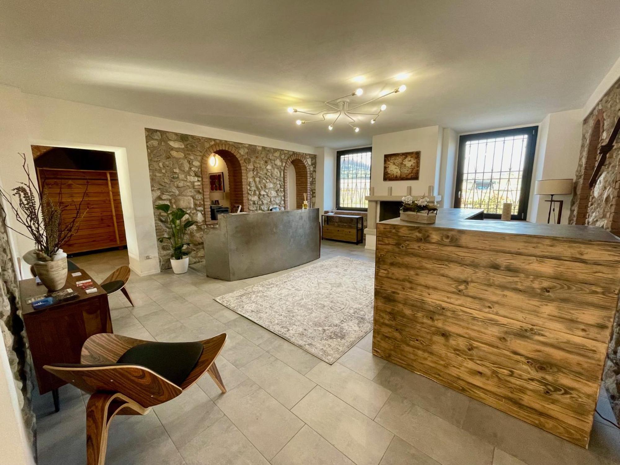Agriturismo Al Mancino ロナート エクステリア 写真