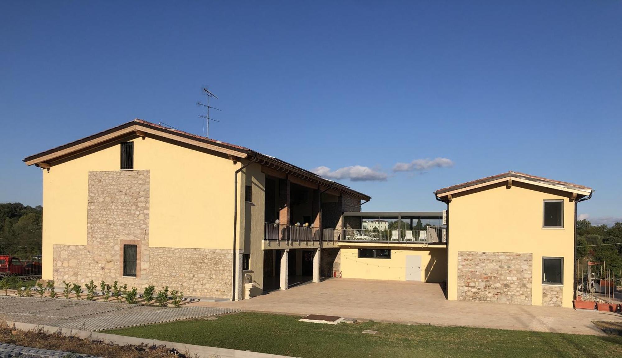 Agriturismo Al Mancino ロナート エクステリア 写真
